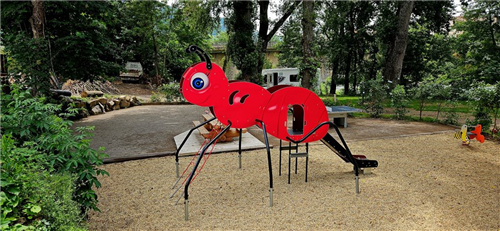 Air de jeu enfant - Camping Millau 