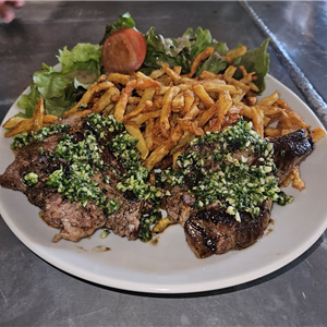 Restaurant et bar, cuisine maison et locale, Camping 3 étoiles en bord du Tarn à Millau